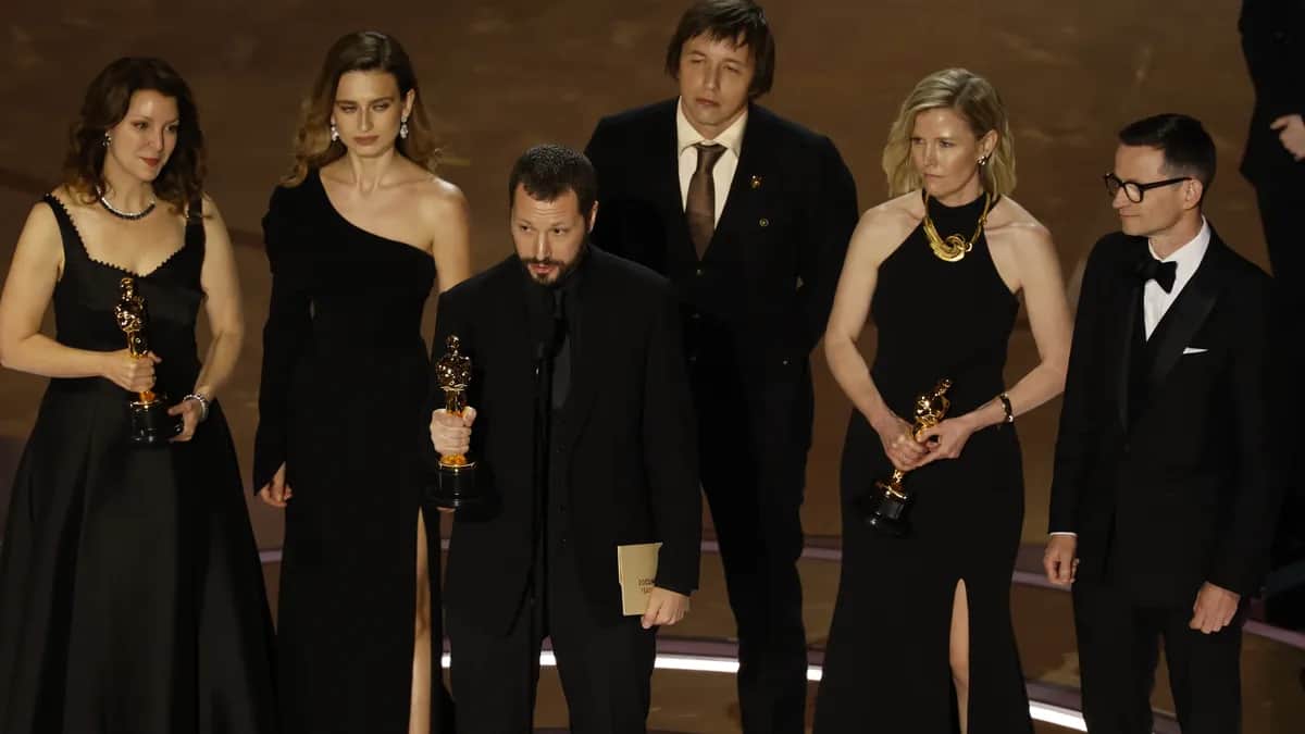 Mstyslav Chernov accepting the Oscar for Documentary Feature Film at the Academy Awards in Los Angeles, 10 March 2024. Photo: EPA-EFE/CAROLINE BREHMAN