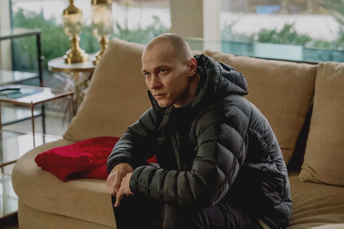 Юра Борисов в фильме «Анора». Фото: <a data-sk="tooltip_parent" data-stringify-link="http://imdb.com" href="http://imdb.com/" rel="noopener noreferrer" target="_blank">imdb.com</a>